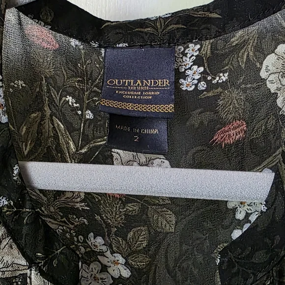 Torrid Outlander Lexie Floral Chiffon Hi-Lo Babydoll Tunic - Picture 7 of 16